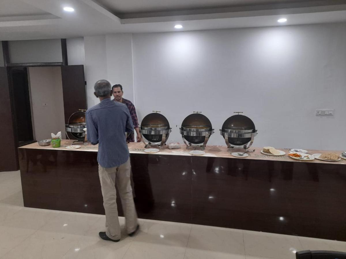 Hotel Zoon Dabb Srinagar Airport Kashmir 外观 照片