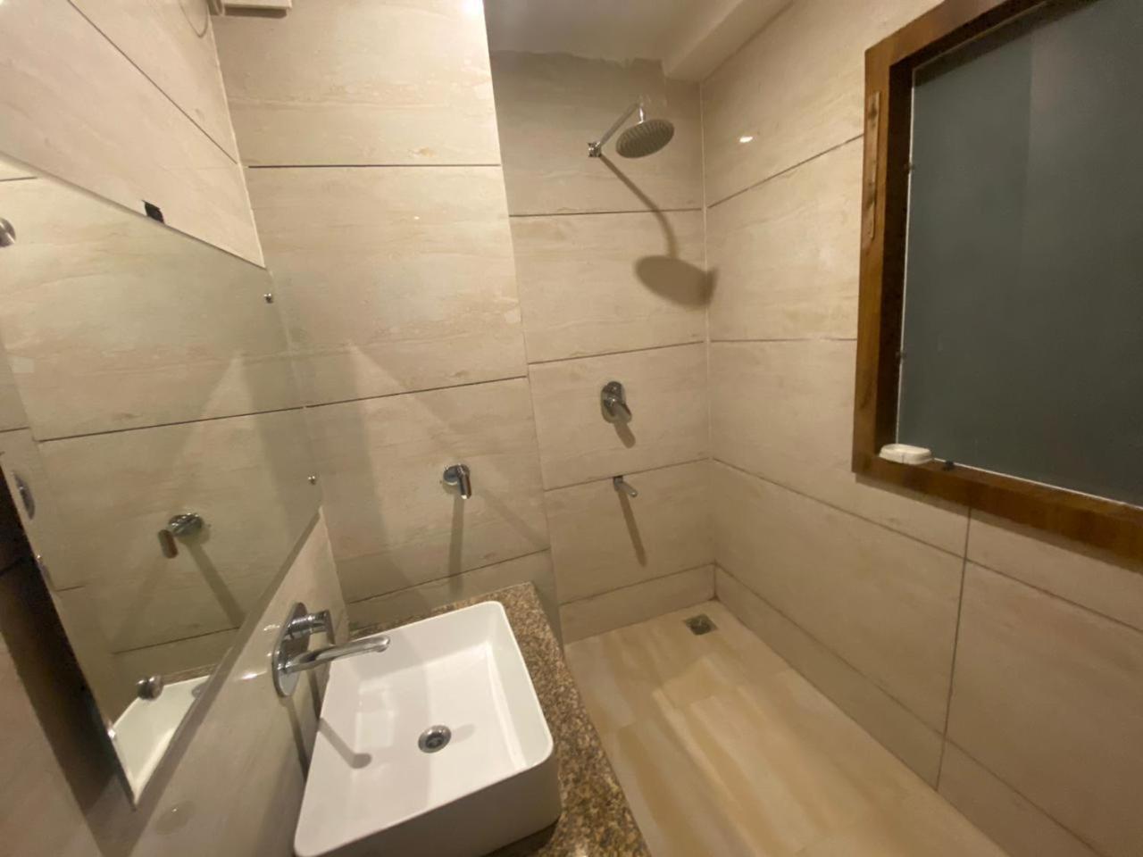 Hotel Zoon Dabb Srinagar Airport Kashmir 外观 照片