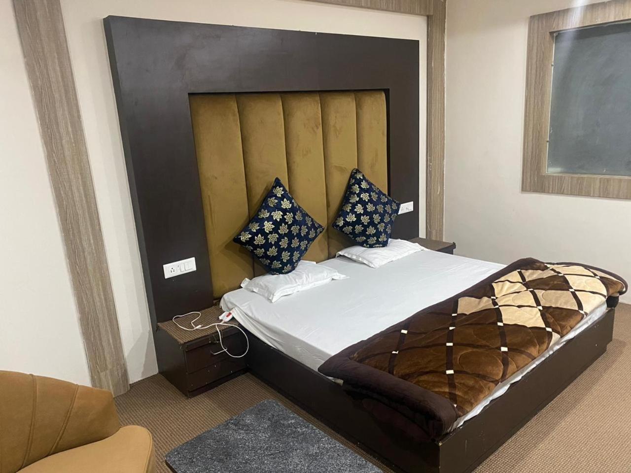 Hotel Zoon Dabb Srinagar Airport Kashmir 外观 照片