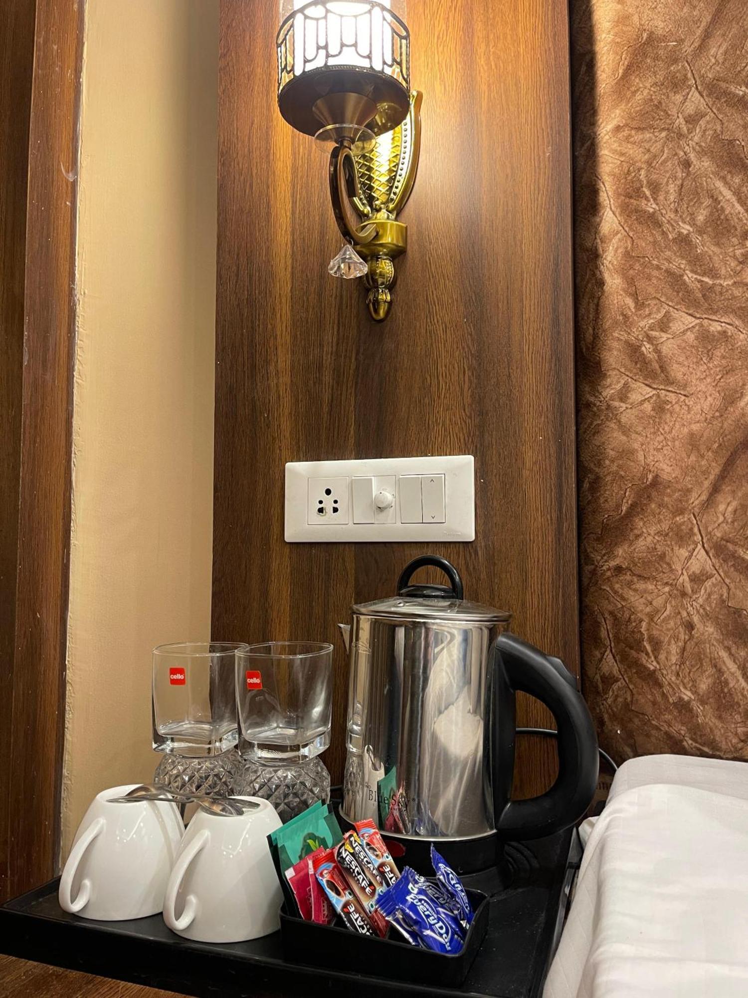 Hotel Zoon Dabb Srinagar Airport Kashmir 外观 照片