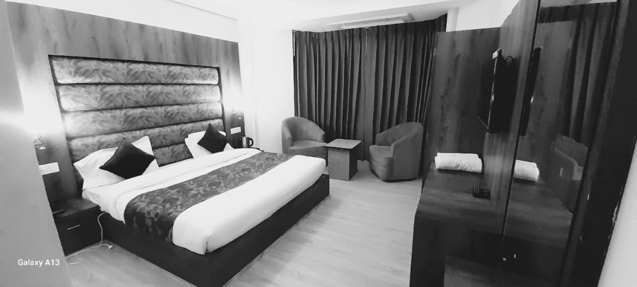 Hotel Zoon Dabb Srinagar Airport Kashmir 外观 照片