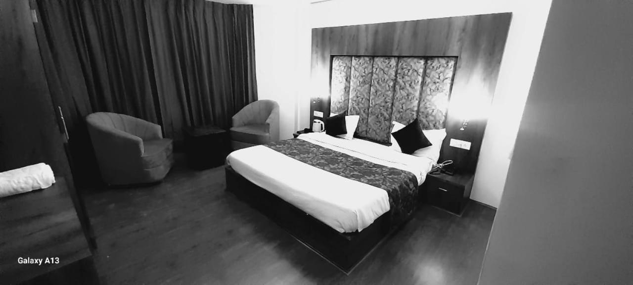 Hotel Zoon Dabb Srinagar Airport Kashmir 外观 照片